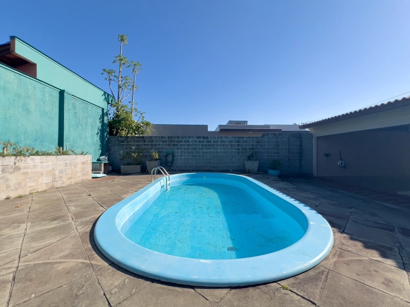 Casa 3 dormitórios, com piscina, em amplo terreno, em Atlântida!: 28ª foto da galeria de imagens do imóvel