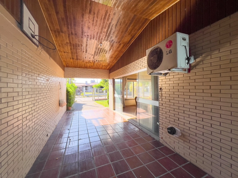 Casa 3 dormitórios, com piscina, em amplo terreno, em Atlântida!: 20ª foto da galeria de imagens do imóvel