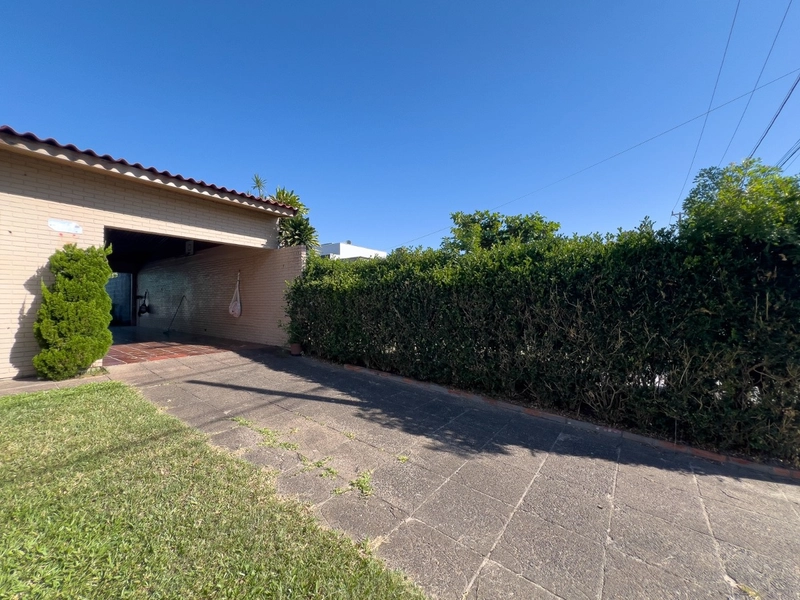 Casa 3 dormitórios, com piscina, em amplo terreno, em Atlântida!: 40ª foto da galeria de imagens do imóvel