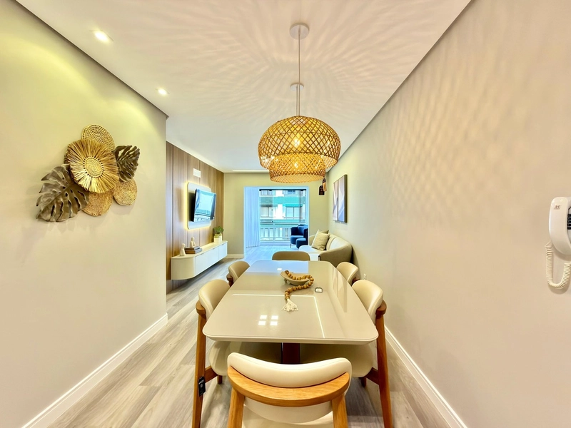 Apartamento decorado, de frente, 3 dormitórios, pertinho da praia!: 10ª foto da galeria de imagens do imóvel