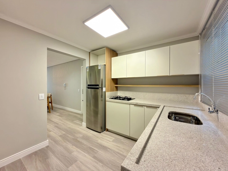 Apartamento decorado, de frente, 3 dormitórios, pertinho da praia!: 14ª foto da galeria de imagens do imóvel