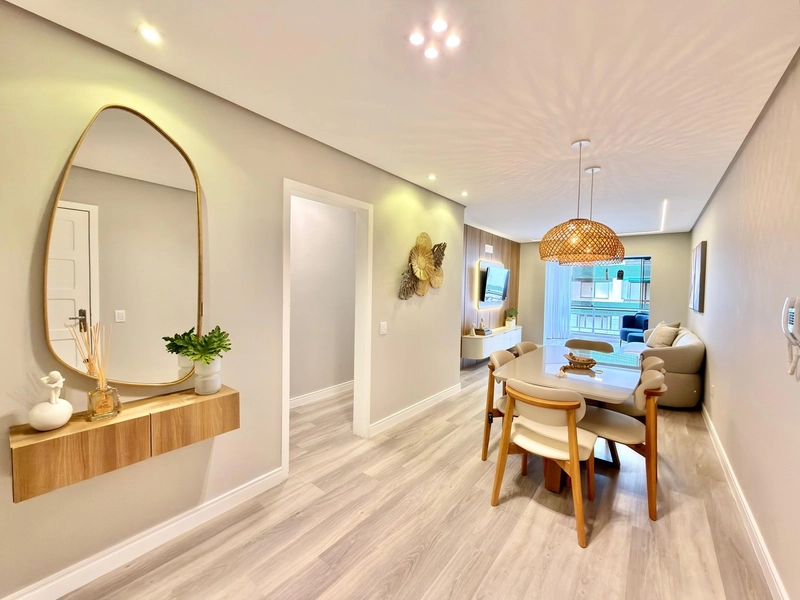 Apartamento decorado, de frente, 3 dormitórios, pertinho da praia!: 17ª foto da galeria de imagens do imóvel