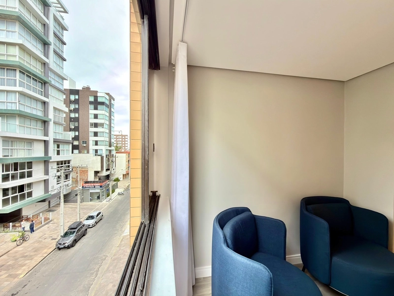 Apartamento decorado, de frente, 3 dormitórios, pertinho da praia!: 6ª foto da galeria de imagens do imóvel