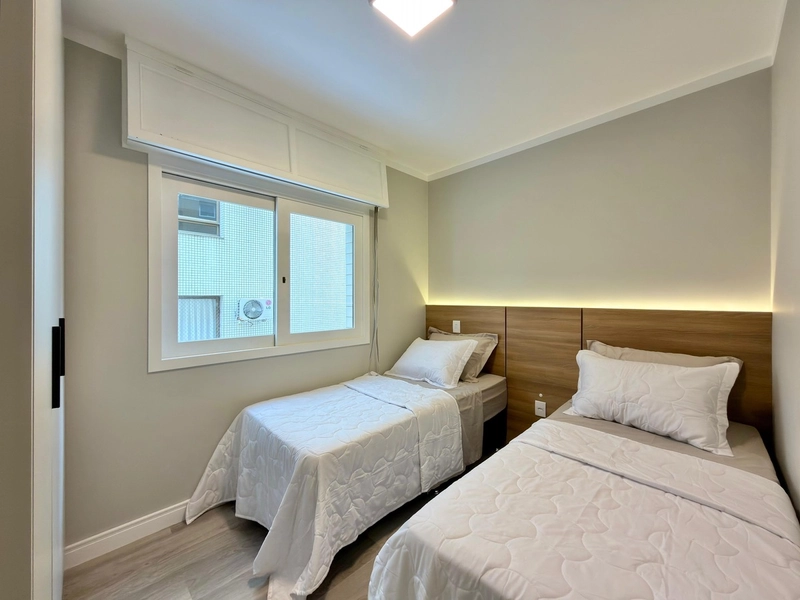 Apartamento decorado, de frente, 3 dormitórios, pertinho da praia!: 22ª foto da galeria de imagens do imóvel