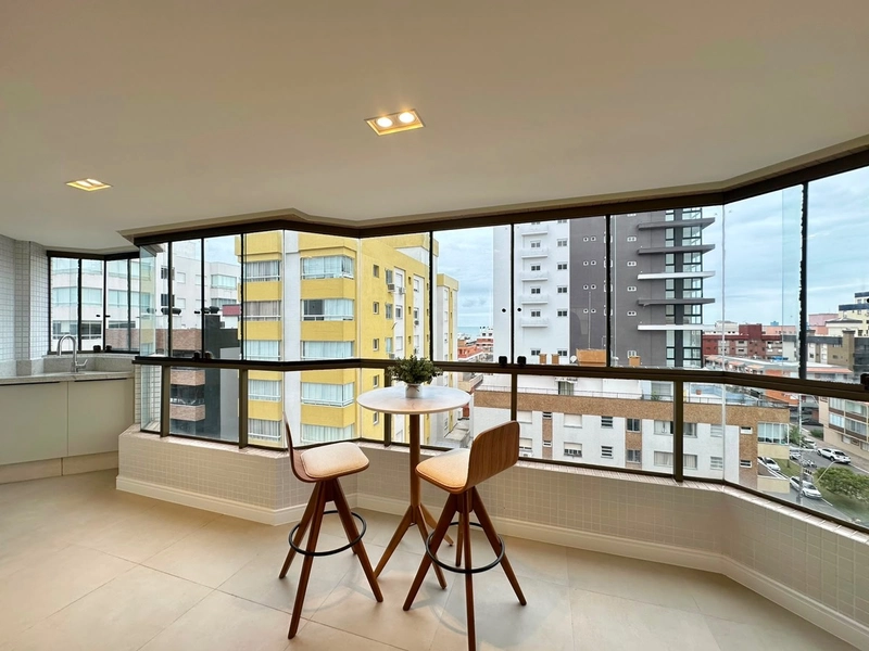 Lindo apartamento de frente, na Avenida Rudá, pertinho da praia!: 2ª foto da galeria de imagens do imóvel