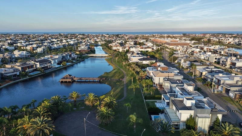Residência 4 suítes com piscina, no Condomínio SEA COAST, Xangri-Lá!: 36ª foto da galeria de imagens do imóvel