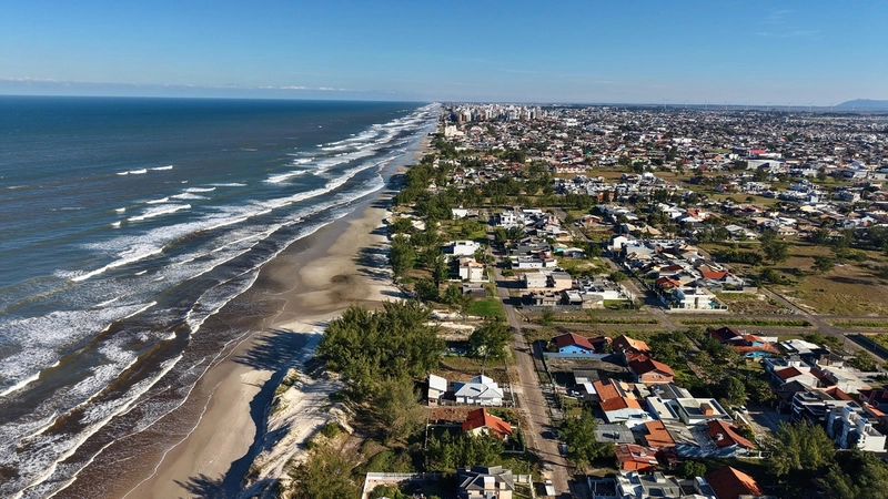 Sobrado a poucos passos da praia, 4 dormitórios, em Capão da Canoa!: 44ª foto da galeria de imagens do imóvel