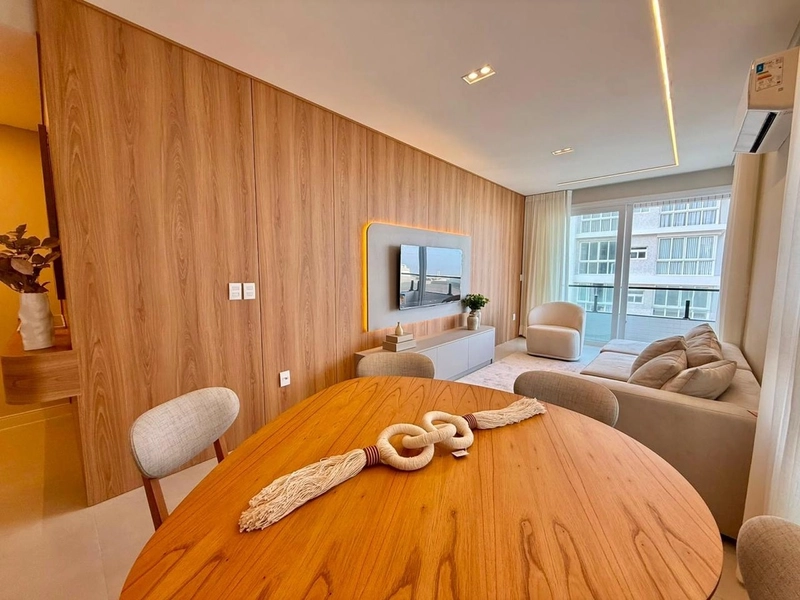 Apartamento decorado, 2 dormitórios, de frente, na Zona nova, em Capão: 2ª foto da galeria de imagens do imóvel