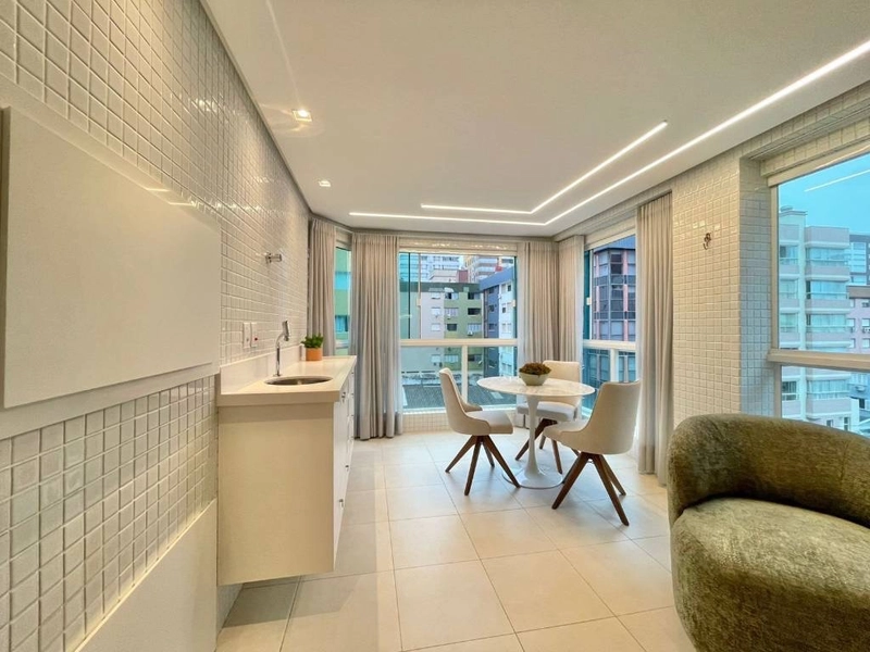 Apartamento decorado, 3 dorm com 2 vagas, no Centro de Capão!: 5ª foto da galeria de imagens do imóvel