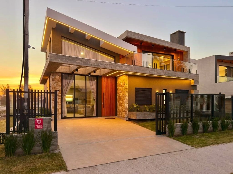 Residência contemporânea nova, 3 suítes com área de lazer no terraço!