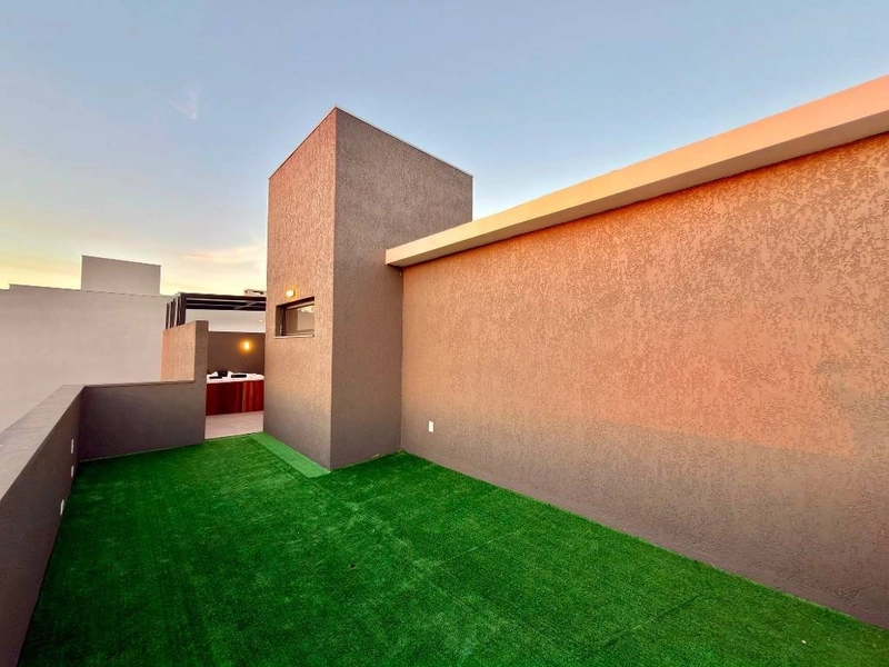Residência contemporânea nova, 3 suítes com área de lazer no terraço!: 20ª foto da galeria de imagens do imóvel