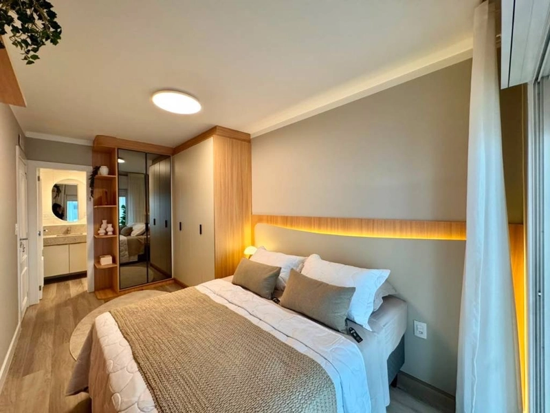 Apartamento com ampla sacada de frente, 2 dormitórios, decorado!: 23ª foto da galeria de imagens do imóvel