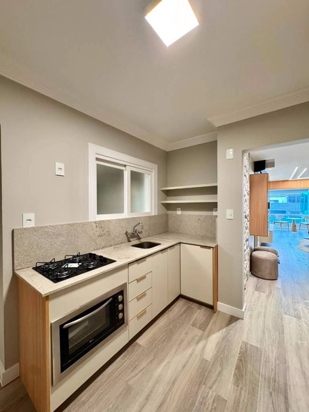 Apartamento com ampla sacada de frente, 2 dormitórios, decorado!: 17ª foto da galeria de imagens do imóvel