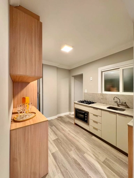 Apartamento com ampla sacada de frente, 2 dormitórios, decorado!: 15ª foto da galeria de imagens do imóvel