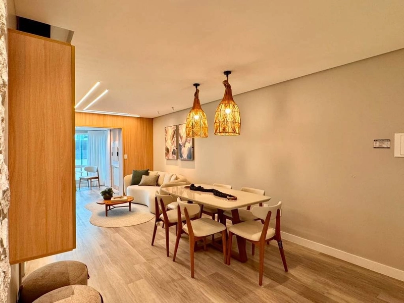Apartamento com ampla sacada de frente, 2 dormitórios, decorado!: 12ª foto da galeria de imagens do imóvel