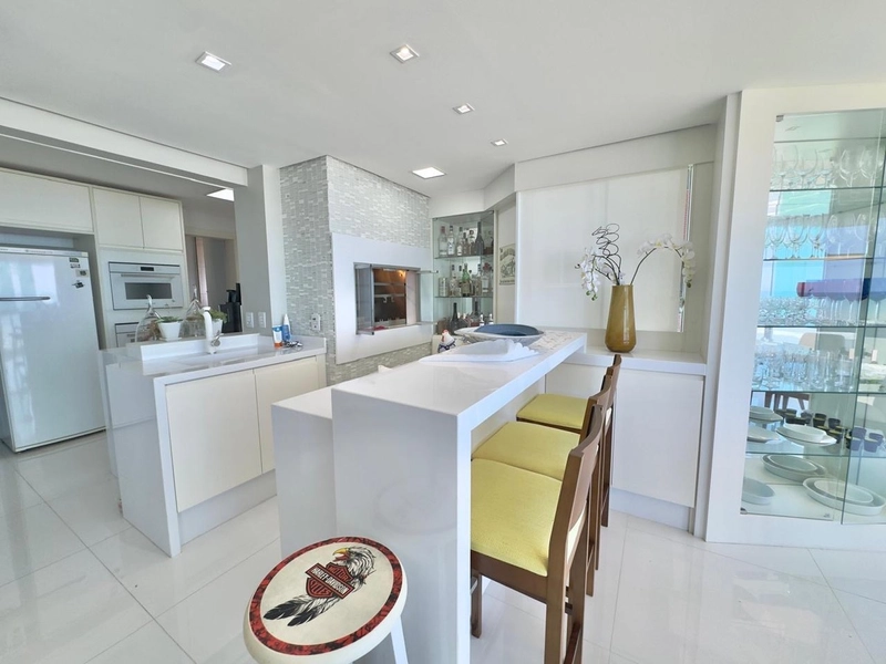 Apartamento gigante, à beira mar, com 4 dormitórios e 2 vagas, Capão!: 11ª foto da galeria de imagens do imóvel