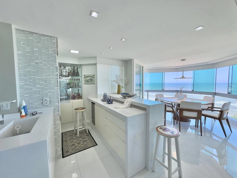 Apartamento gigante, à beira mar, com 4 dormitórios e 2 vagas, Capão!: 10ª foto da galeria de imagens do imóvel