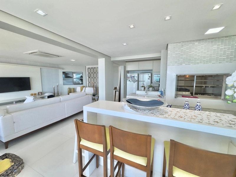 Apartamento gigante, à beira mar, com 4 dormitórios e 2 vagas, Capão!: 9ª foto da galeria de imagens do imóvel