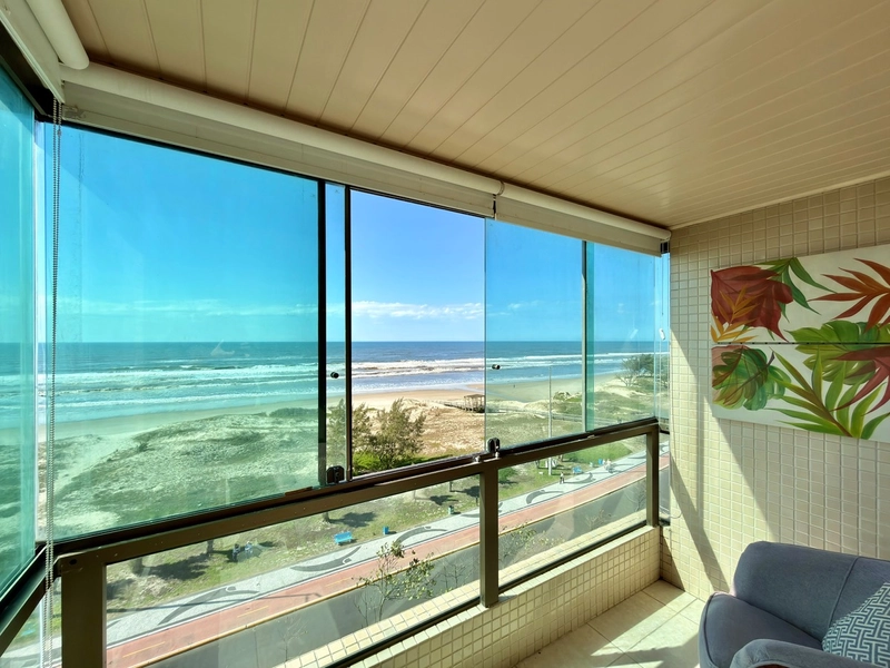 Apartamento beira mar, 3 dormitórios, com 2 vagas, no Navegantes!: 4ª foto da galeria de imagens do imóvel