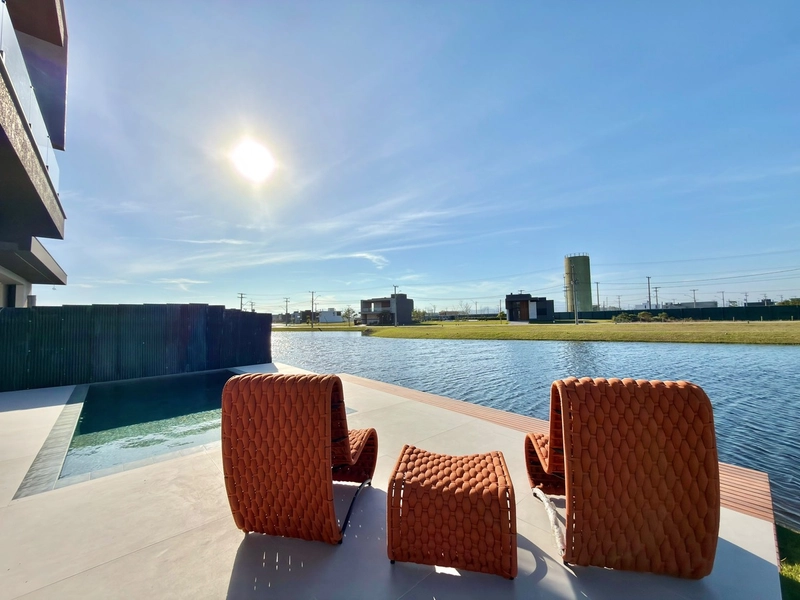 Residência nova, beira lago, com piscina, no Condomínio ZEN!: 28ª foto da galeria de imagens do imóvel