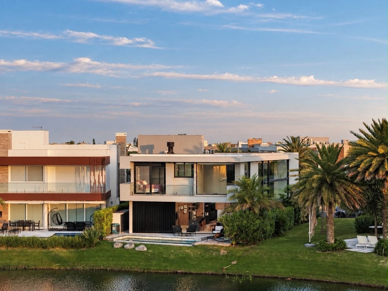 Residência beira lago, 5 suítes, no Enseada Lagos em Xangri-Lá!: 42ª foto da galeria de imagens do imóvel