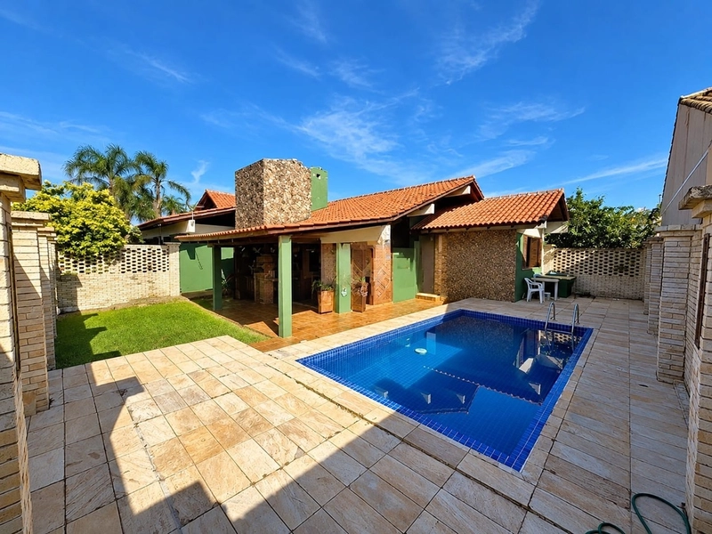 Residência 3 dormitórios, com piscina, no Centro de Xangri-Lá!: 2ª foto da galeria de imagens do imóvel