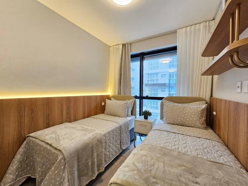 Apartamento de frente, novo, 2 dormitórios, decorado, em Capão!: 9ª foto da galeria de imagens do imóvel