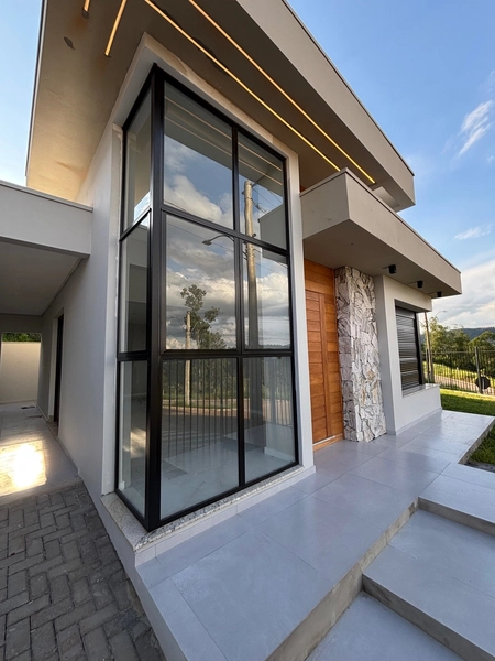 Casa nova com 3 dormitórios no bairro Firenze: 2ª foto da galeria de imagens do imóvel