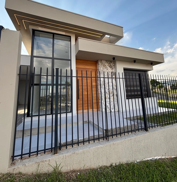 Casa nova com 3 dormitórios no bairro Firenze: 1ª foto da galeria de imagens do imóvel