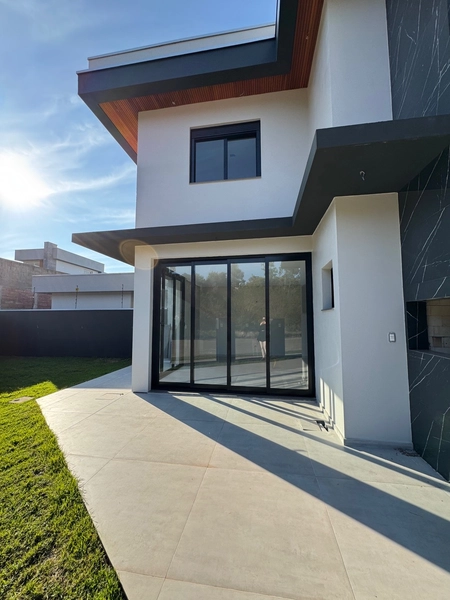 Sobrado alto padrão de esquina: 13ª foto da galeria de imagens do imóvel