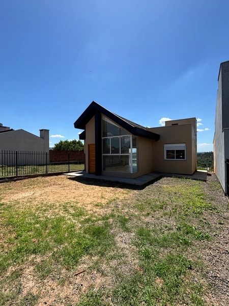 casa em terreno único em campo bom com uma vista linda: 3ª foto da galeria de imagens do imóvel