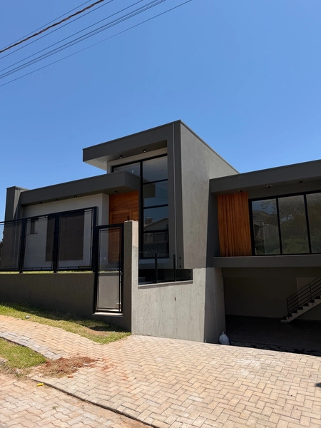 casa alto padrao com 3 dormitórios: 2ª foto da galeria de imagens do imóvel