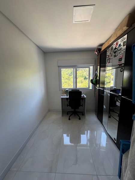 apartamento semi mobiliado com varanda: 10ª foto da galeria de imagens do imóvel