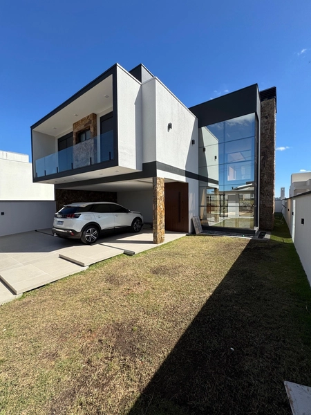 casa de alto padrão com 3 dormitórios