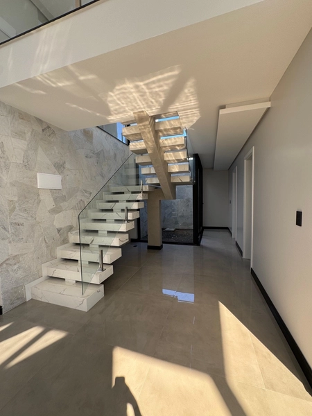 casa de alto padrão com 3 dormitórios: 16ª foto da galeria de imagens do imóvel