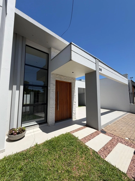 Casa alto padrão próx a av Brasil