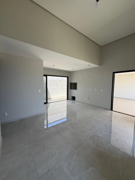 Casa plana de esquina alto padrão: 6ª foto da galeria de imagens do imóvel