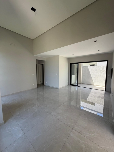 Casa plana de esquina alto padrão: 5ª foto da galeria de imagens do imóvel