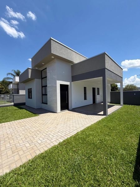 Casa plana no bairro celeste