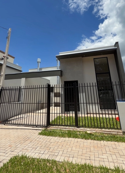 Casa nova em região central