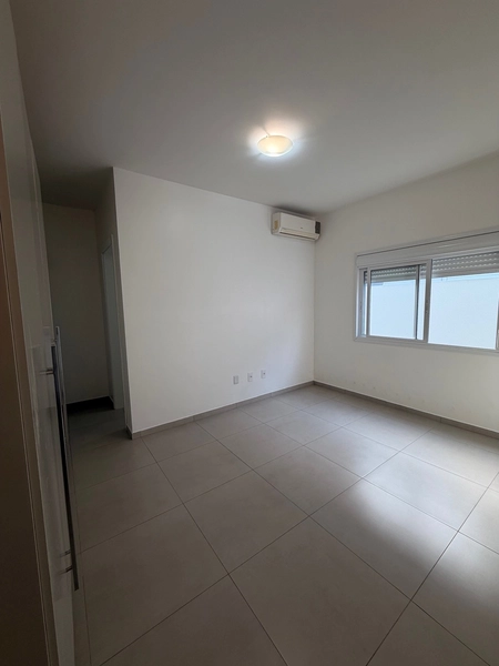 Casa semi mobiliada com pátio nos fundos: 5ª foto da galeria de imagens do imóvel