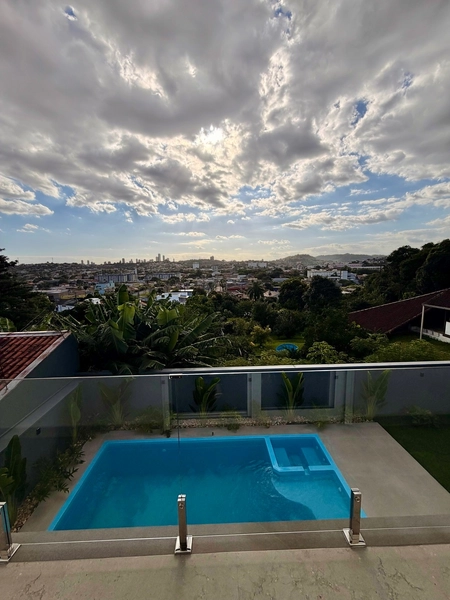 Casa alto padrão entregue mobiliada: 12ª foto da galeria de imagens do imóvel