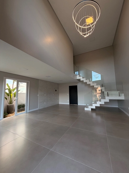 Casa alto padrão entregue mobiliada: 3ª foto da galeria de imagens do imóvel