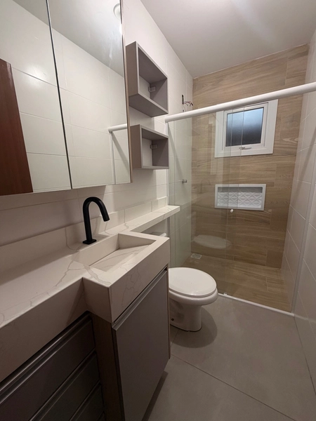 Casa em terreno único com 3 dormitórios e piscina: 6ª foto da galeria de imagens do imóvel