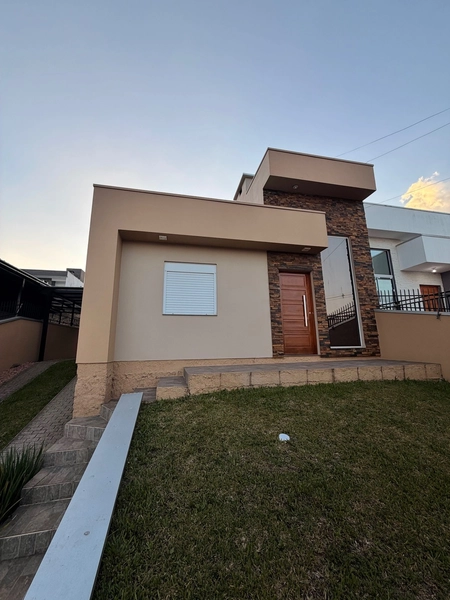 Casa em terreno único com 3 dormitórios e piscina: 12ª foto da galeria de imagens do imóvel