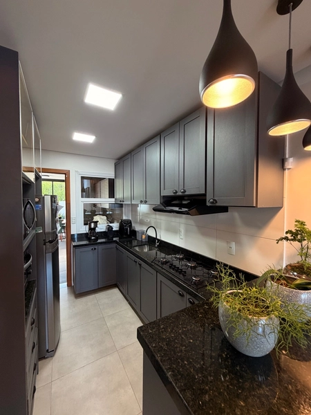 Casa com 3 dormitórios e piscina: 6ª foto da galeria de imagens do imóvel