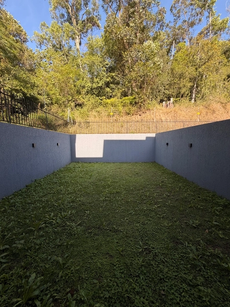 sobrado com 3 dormitorios no centro de campo bom: 5ª foto da galeria de imagens do imóvel