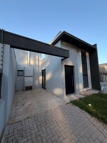 casa plana em regiao central com 2 dormitorios: 10ª foto da galeria de imagens do imóvel