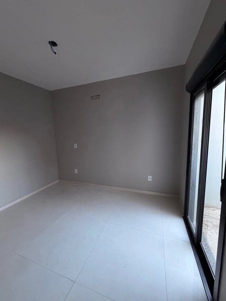 casa plana em regiao central com 2 dormitorios: 7ª foto da galeria de imagens do imóvel
