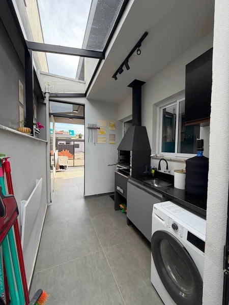 Casa semi mobiliada com piscina: 7ª foto da galeria de imagens do imóvel